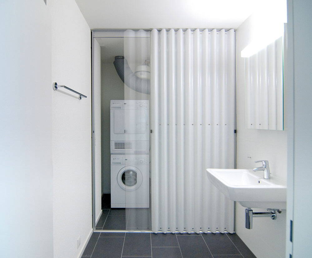 Faltvorhang-Schrank Thut