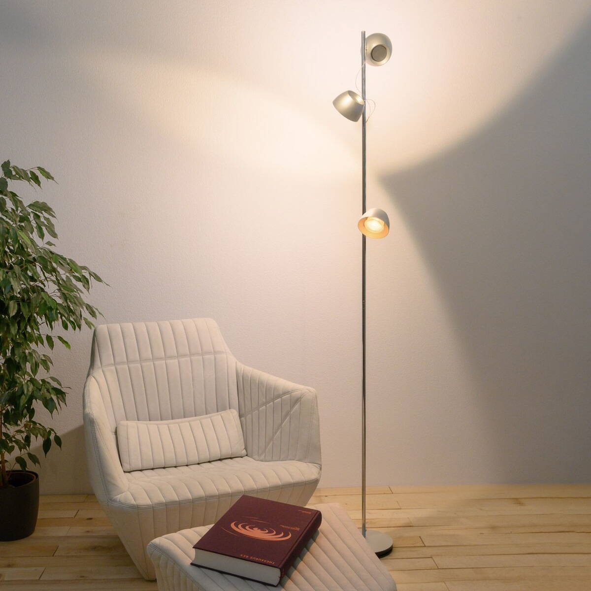 Stehleuchte Irio S DTW Baltensweiler