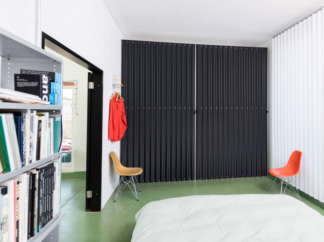 Faltvorhang-Schrank Thut