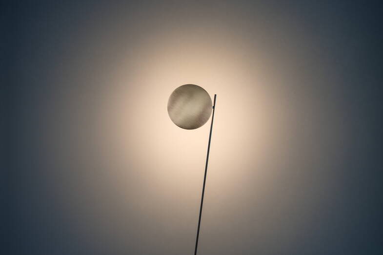 Zoom: Stehleuchte Lederam F0 Catellani & Smith