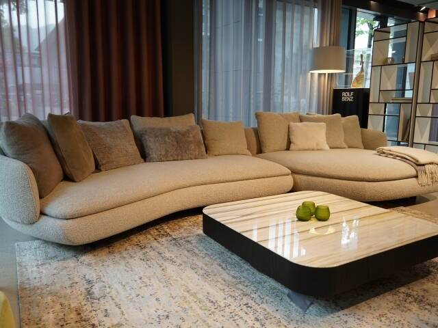 Sofa Vivienne von Minotti Sofa Vivienne von Minotti