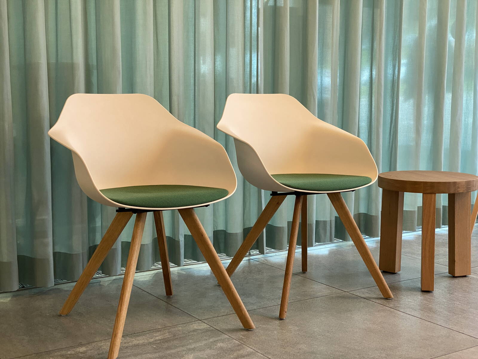 Spitalzentrum Biel, Eingangs- und Wartebereich Spitalzentrum Biel, Eingangs- und Wartebereich