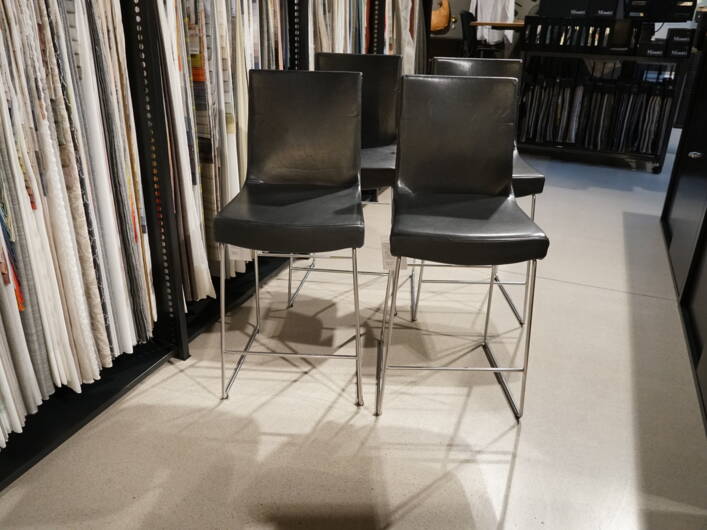 4 Stühle Jim von Montis 4 Stühle Jim von Montis