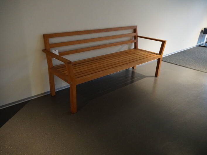 Bank New Hampton von Weishäuptl Bank New Hampton von Weishäuptl