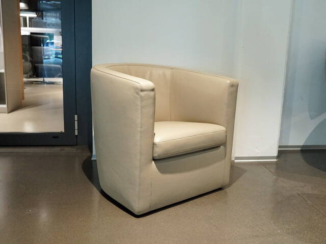 Sessel Gil von WeibelWeibel Sessel Gil von WeibelWeibel